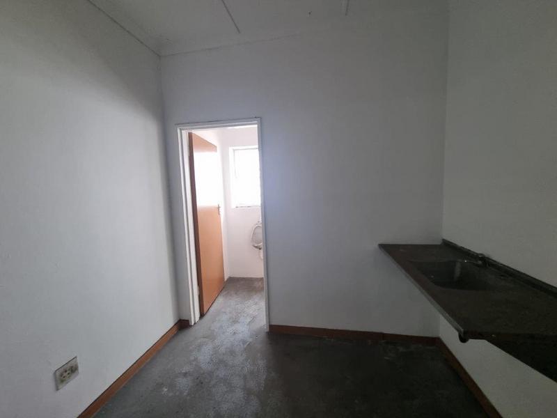 To Let Commercial Property for Rent in Neave Industrial Eastern Cape